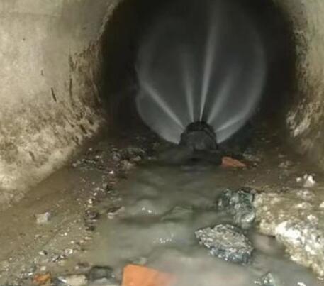 杨林尾镇市政管道清淤